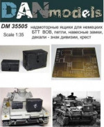 boxes WWII German AFV, hinges, padlocks, decals - a sign of division