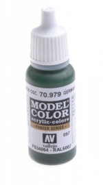 097: Model Color 979-17ML. German cam. dark green