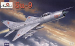Су-9 истребитель - перехватчик.
